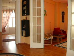 Apartament cu 4 camere - zona Armeneasca