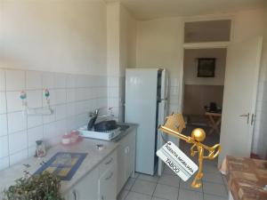 Apartament 3 camere decomandate de inchiriat zona Rahovei