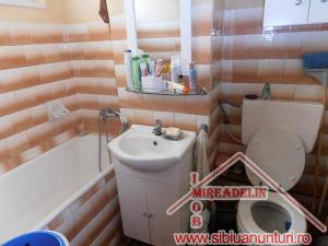 VAND APARTAMENT 2 CAMERE STRADA OSTIRII