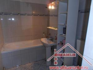 INCHIRIEZ APARTAMENT 3 CAMERE,   CARTIER STRAND