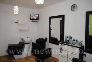 Salonul Academiei New Nails Int,  inchiriaza 2 posturi de coafor
