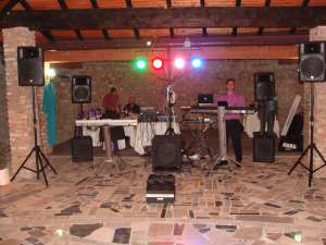 DJ nunta-Sonorizari profesionale de mica si medie amploare.