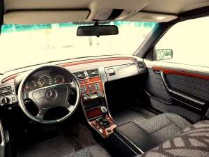 Vand Mercedes C180