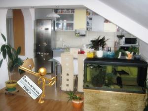 Apartament cu 3 camere decomandate de inchiriat in zona Tilisca