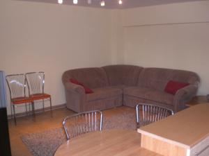 Inchiriez ap. 3 camere ulcentral Palas Mall