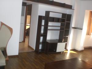 Inchiriez ap. 2 camere ulcentral Tarom