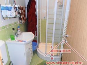 INCHIRIEZ APARTAMENT 3 CAMERE,  ZONA MIHAI VITEAZU