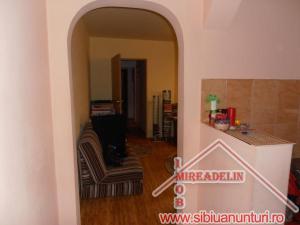 INCHIRIEZ APARTAMENT 3 CAMERE,  ZONA MIHAI VITEAZU