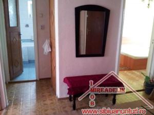 INCHIRIEZ APARTAMENT 4 CAMERE,   CALEA DUMBRAVII