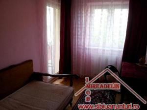 INCHIRIEZ APARTAMENT 4 CAMERE,   CALEA DUMBRAVII