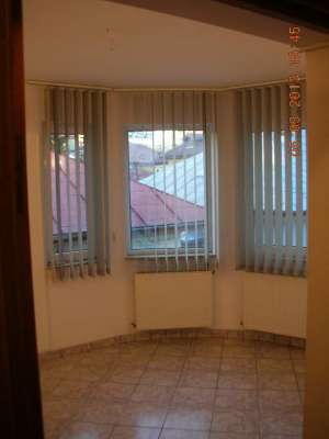 Casa (P+1+M) - zona Floreasca