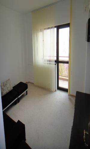 Inchiriez ap. 2 camere ulcentral Otilia Cazimir