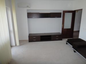 Inchiriez ap. 2 camere ulcentral Otilia Cazimir