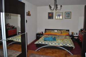 Apartament in bloc - 4 camere - Tineretului