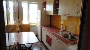 Inchiriez ap. 2 camere ulcentral Piata Unirii