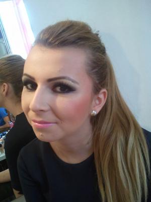 MACHIAJ PROFESIONAL