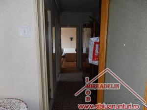 INCHIRIEZ APARTAMENT 3 CAMERE,  STRAND