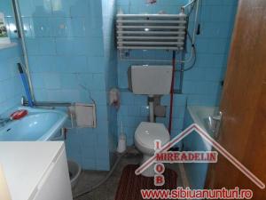 INCHIRIEZ APARTAMENT 3 CAMERE,  STRAND