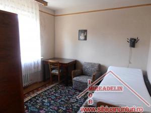 INCHIRIEZ APARTAMENT 3 CAMERE,  STRAND