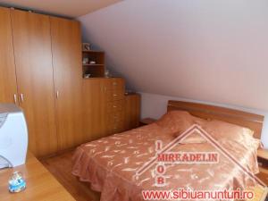 VAND APARTAMENT 3 CAMERE,   HIPODROM III