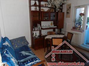 VAND APARTAMENT 5 CAMERE,   ZONA TURNISOR
