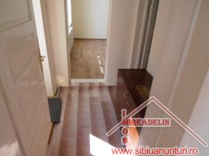 INCHIRIEZ CASA 4 CAMERE,   SINGUR IN CURTE,   CARTIER TIGLARI