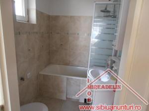 INCHIRIEZ CASA 4 CAMERE,   SINGUR IN CURTE,   CARTIER TIGLARI