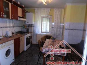 INCHIRIEZ APARTAMENT 2 CAMERE,  BROSCARIE