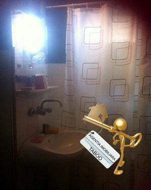 Apartament 2 camere oferit spre inchiriere zona Vasile Aaron