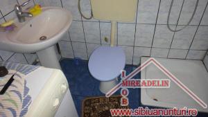 VAND APARTAMENT 2 CAMERE,   73 mp,   CENTRAL
