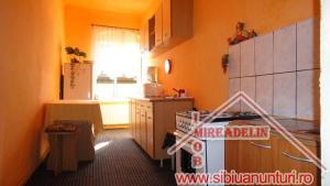 VAND APARTAMENT 2 CAMERE,   73 mp,   CENTRAL