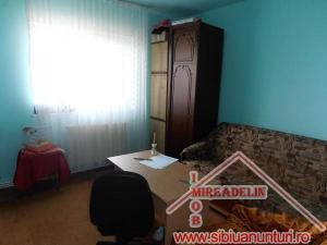 INCHIRIEM APARTAMENT 2 CAMERE,   STRAND