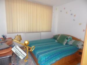 Apartament de inchiriat 3 camere decomandate zona MIlea
