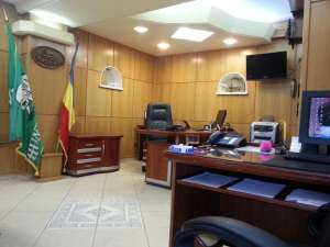 Birou - Armeneasca