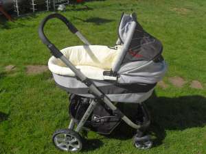 Carucior Pierre Cardin 3 in 1 second,  stare f buna