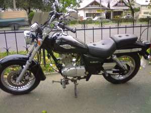 vind motocicleta suzuki marauder
