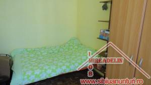 VAND URGENT APARTAMENT 3 CAMERE ZONA HIPODROM II