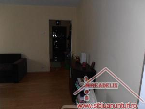 INCHIRIEZ APARTAMENT 2 CAMERE,   HIPODROM II