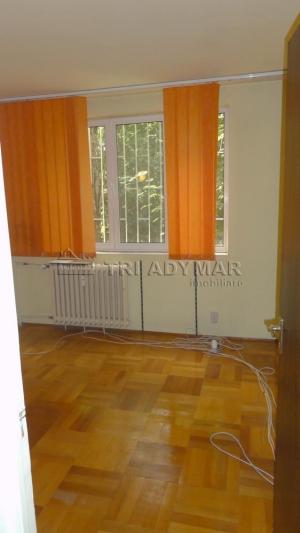 Apartament 3 camere de vanzare-Drumul Taberei-Raul Doamnei