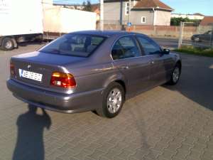 BMW 525