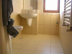 Apartament in bloc - 4 camere - 13 Septembrie