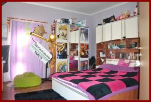 Casa ,   5 camere ,   zona centrala ,   pe 2 nivele