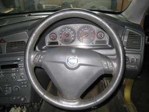 dezmembrari volvo s 60