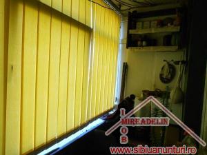 VAND APARTAMENT 3 CAMERE,   HIPODROM I