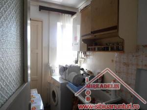 INCHIRIEZ APARTAMENT 2 CAMERE,   HIPODROM III