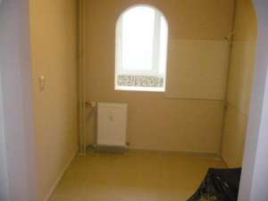 Apartament in bloc - semidecomandat - Vitan