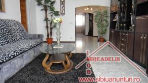 INCHIRIEZ APARTAMENT 4 CAMERE,   110 MP,   TURNISOR