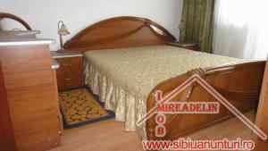 INCHIRIEZ APARTAMENT 4 CAMERE,   110 MP,   TURNISOR