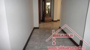 INCHIRIEZ APARTAMENT 4 CAMERE,   110 MP,   TURNISOR