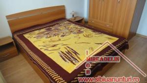 INCHIRIEZ APARTAMENT 4 CAMERE,   110 MP,   TURNISOR